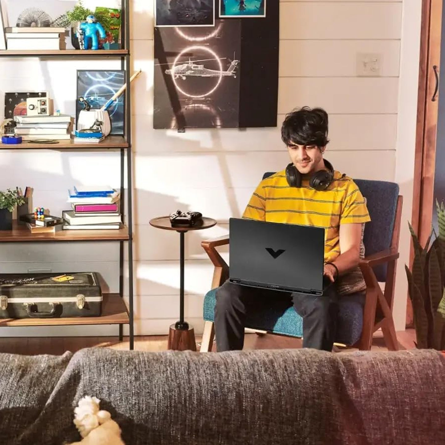 Laptop HP Victus Gaming 15.6" Core i5 8GB 512GB Plata 15-fa2013dx