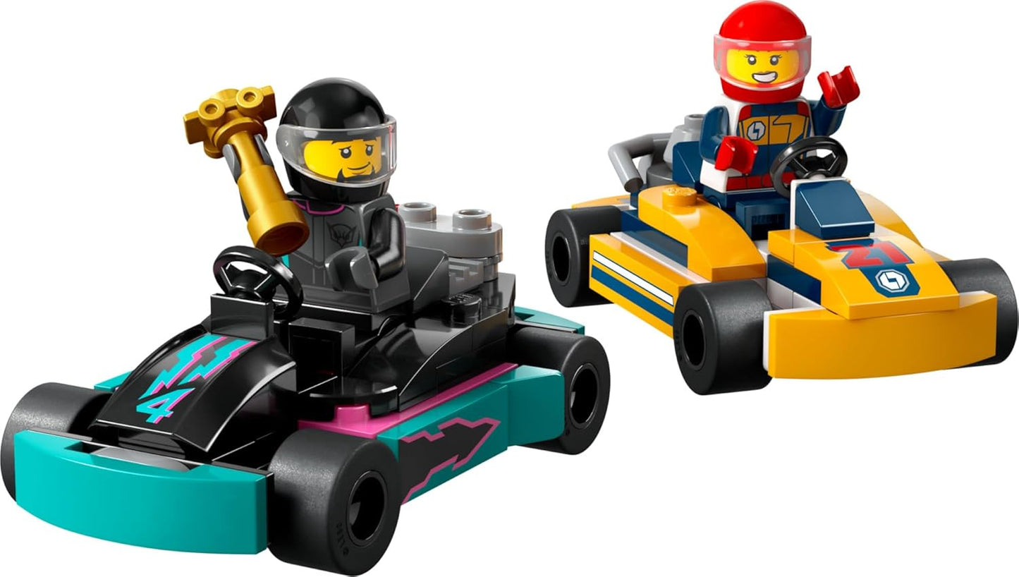 Lego® City Go-karts Y Pilotos De Carreras 60400; Autos De Juguete Con 2 Minifiguras De Pilotos; Divertido Regalo Para Niños Y Niñas De 5 Años O Más